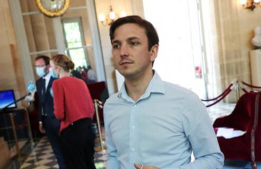 Fransız milletvekili Aurelien Tache, polise hakaretten para cezası aldı