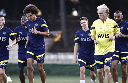 Fenerbahçe'de 3 futbolcu liste dışı kaldı! Birisi yeni transfer