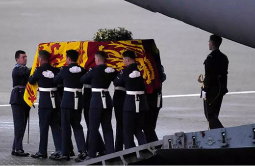 2. Elizabeth'in cenazesine hangi dünya liderleri davet edildi? Hangileri edilmedi