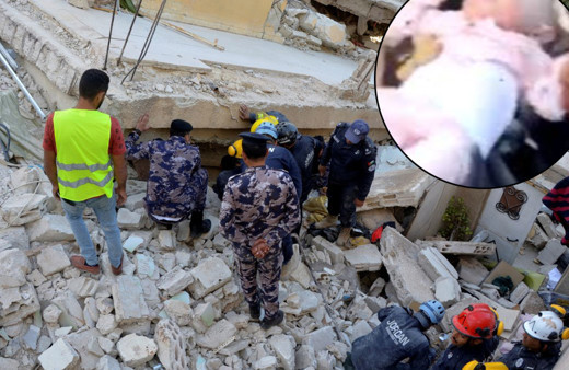 Mucize! Enkaz altında kalan bebek 30 saat sonra sağ çıkarıldı