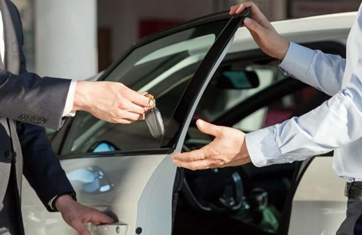 6 ay ve 6 bin kilometre şartı başlıyor! Galericileri telaş sardı araçlar eş dostun üzerine geçirildi