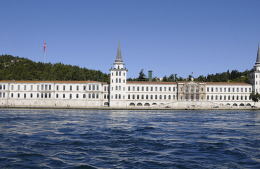 Kuleli Askeri Lisesi satıldı iddiasına ilişkin Hulusi Akar'dan açıklama