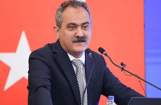 Yüzde 50 indirimli oldu! Bakan Mahmut Özer, öğretmenlere güzel haberi verdi