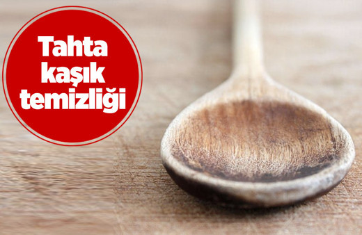 Tahta kaşıkları makineye atmayın kaynatın! Suyuna bakın gördükleriniz şok edecek!