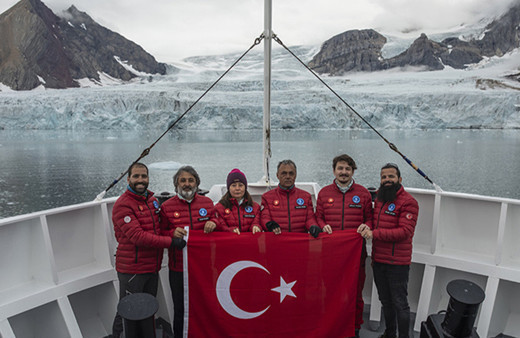 Türk bilim insanları ürküten gerçeği açıkladı! Deniz buzlarının 3'te 1'i yok oldu