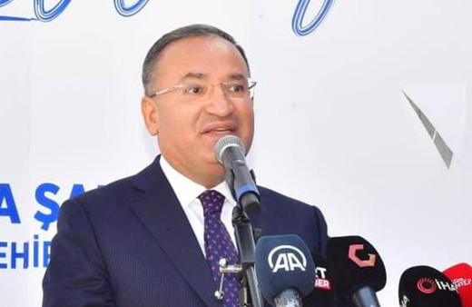 Bekir Bozdağ: 7’li masa da 7 düvel de Türkiye’nin gelişmesine ve Tayyip Erdoğan’a karşı