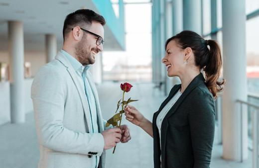 İş arkadaşınıza aşık olmanızın sebebi ortaya çıktı! İş başka, aşk başka demeyin!