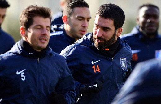 Milli takım açıklamaları olay oldu: Emre Belözoğlu ve Arda Turan için flaş iddia!