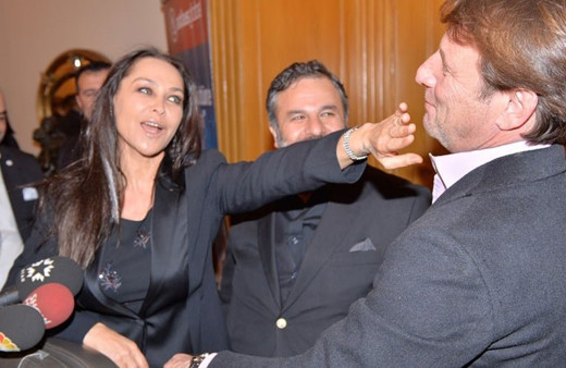 Hülya Avşar ile Kaya Çilingiroğlu bir araya geldi: Avşar kızı "Garip bir duygu eyvah" diyerek paylaştı!