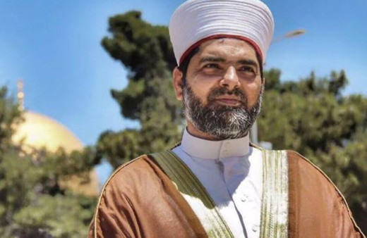 İşgalci İsrail zulmü devam ediyor! Evi basılan Şeyh Ömer gözaltına alındı