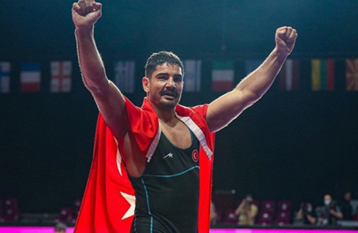 Milli güreşçimiz Taha Akgül: Motivasyonum İstiklal Marşı