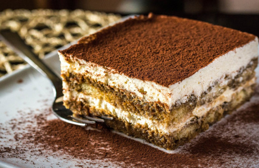 Böyle tiramisu yemediniz! Eltinizi kıskançlıktan çatlatacak, herkesin bayılacağı tiramisu tarifi