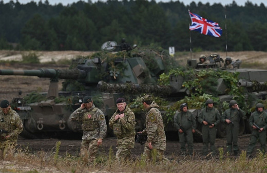 ABD ve İngiltere silahlı kuvvetlerinin de katıldığı askeri tatbikat başladı