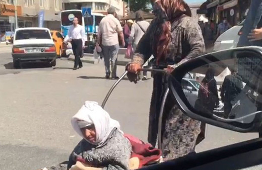 Bu köy atadan dededen dilenci! Yine ortaya çıktılar yıllık kazançları dudak uçuklatıcı