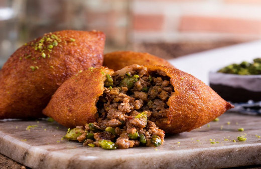 Yemek dünyasının en duygusalı geliyor! Bu içli köfte herkese parmaklarını yedirecek