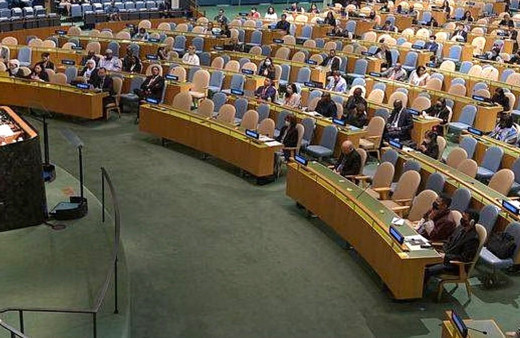 Macron'u BM kürsüsünde kimse takmadı boş koltuklara ses yükseltti