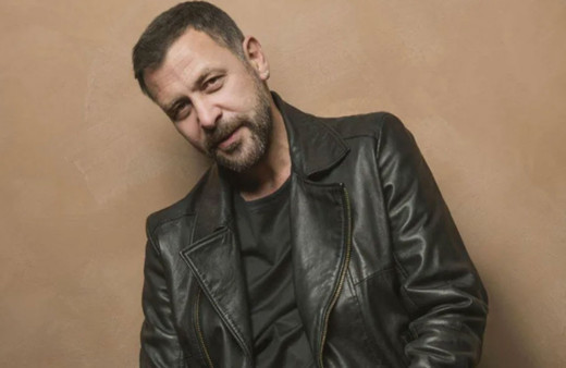 Nejat İşler sevgilisine yapılan saygısızlığı affetmedi! Yumruk yumruğa kavgayı zar zor ayırdılar