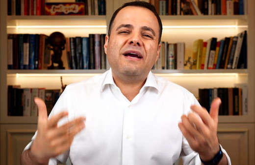 Allahım lütfen 3. dünya savaşı çıkmasın! Profesör Özgür Demirtaş : 'Yarabbi hepsini yanına al'