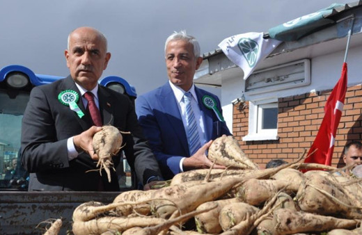 Şeker pancarı alım fiyatını açıkladı! Bakan Kirişçi: Paralar bugün hesaplara yatıyor