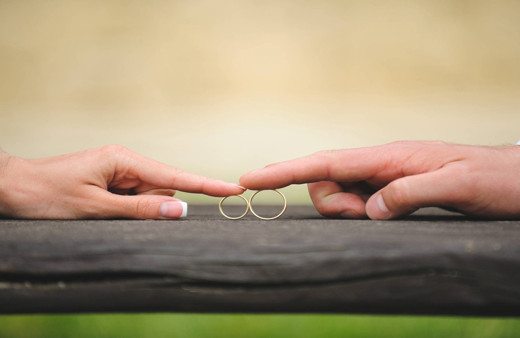 Evliliğiniz monotonlaştıysa ve artık sıkıldıysanız bunları deneyin! Eşinizle aranızdaki bağları bu yöntemlerle güçlendirin