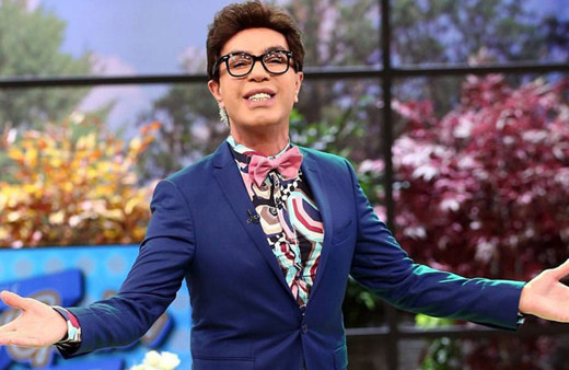 Yılmaz Morgül sahne kostümüyle dalga konusu oldu! Ağaç adam oldu sahneyi yıktı