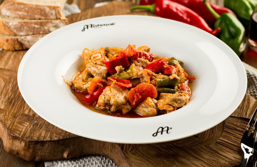 Tavuk eti ile farklı bir lezzet arayanlar için mükemmel tarif: Baharatlı tavuk söğüş