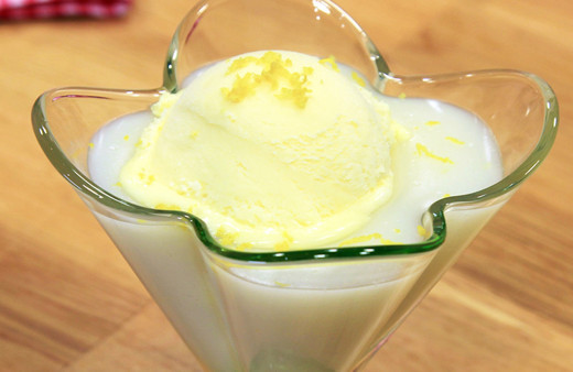 Bu limonlu muhallebiye çocuklarınız bayılacak