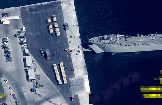 Türk İHA'ları görüntüledi Yunanistan Türkiye'nin dibindeki adalara ABD'nin hibe ettiği zırhlı araçları çıkardı