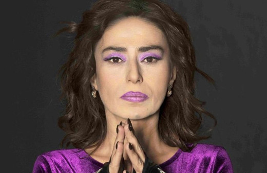 Motorsikletli sürücüye çarpan ve yaralayan Yıldız Tilbe hakkında şok eden karar verildi!