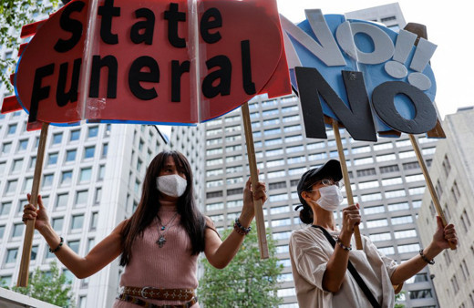 Japonya'da 'Şinzo Abe' protestosu! Cenaze töreni için harcanan para ayağa kaldırdı