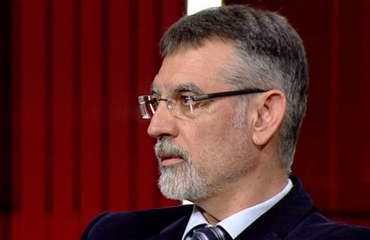 Emekli amiral Semih Çetin: Okey oynayanlardan bir ekiple bile Türk Bayrağı çekilebilecek yüzlerce ada var