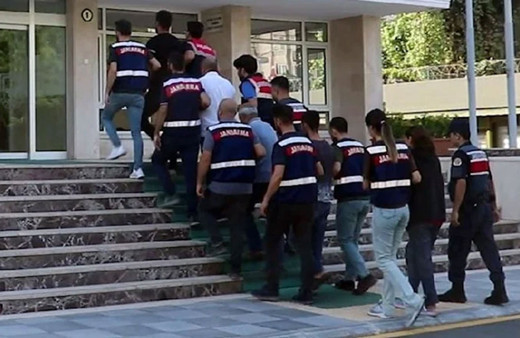 PKK Mersin saldırısını üstlendi! "Saldırıda gazeteci Dilşah Ercan yok" dedi! 13 zanlı adliyeye çıkarıldı