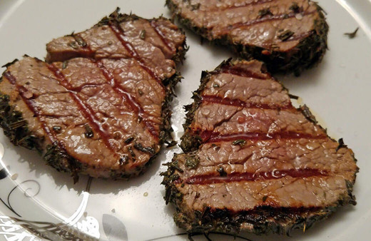 Bu tavada bonfile, size parmaklarınızı değil ellerinizi yedirecek