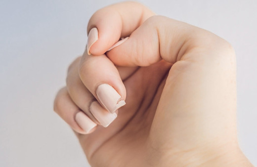 Tırnağınız sık sık kırılıyorsa ciddiye alın kansere bile yol açıyor!