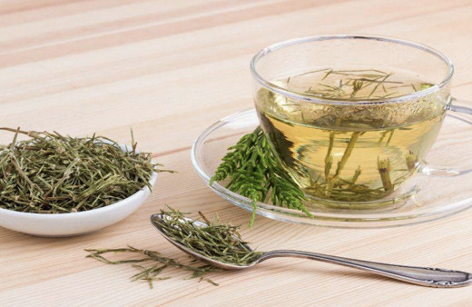 Kuru öksürük varsa sıcak suya katın için! Sinir otunun yok artık dedirten faydası