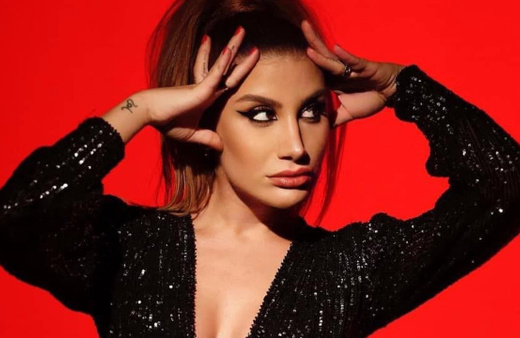 İrem Derici'nin paylaşımı ortalığı karıştırdı! Müziği mi bırakacak?