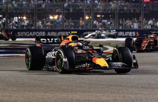 Formula 1'de nefes kesen yarış! Singapur Grand Prix'sinde zafer Sergio Perez'in!