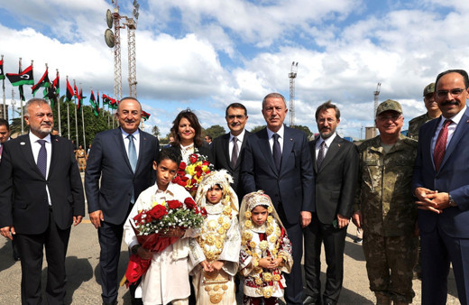 Türkiye'den Libya'ya üst düzey ziyaret! Bakan Çavuşoğlu'ndan flaş açıklamalar