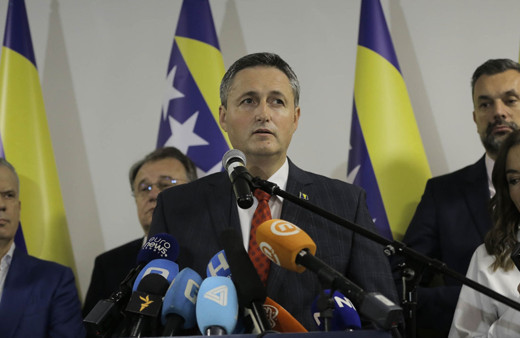 Bosna Hersek seçimlerinde sürpriz sonuç! Boşnak, Sırp ve Hırvatlarda muhalefet kazandı