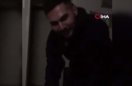 İçki masasında Kur'an-ı Kerim'i yırtıp yaktılar! o anları sosyal medyadan paylaştılar!