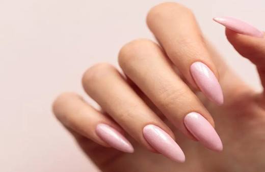 Takma tırnaklarınızı bu yöntemle 10 dakikada çıkartın!