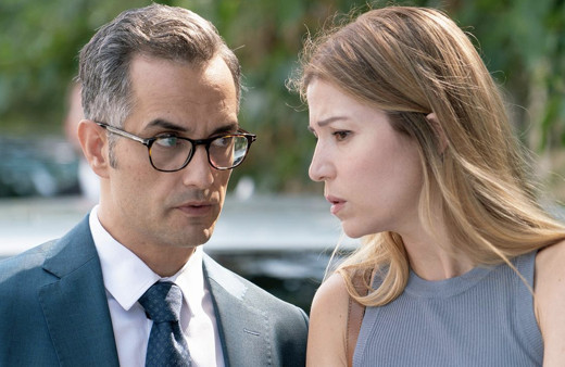 Camdaki Kız'da sinsi Selen fena köşeye sıkışacak! Diziye öyle biri geliyor ki kirli çamaşırları dökülecek