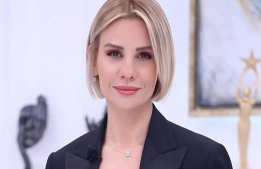 Benzerlikleri şaşkına çevirdi işte Esra Erol'un sır gibi sakladığı kardeşi!