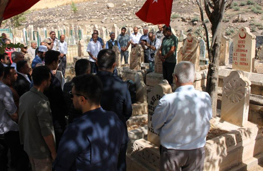 PKK aynı gün 63 kişiyi öldürdü bebekten 96 yaşındaki vatandaşa kadar camide toplayıp katletti