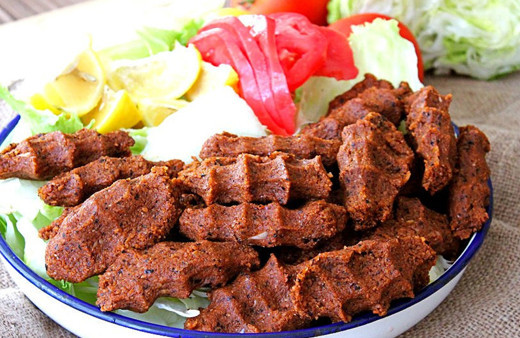 Etsiz çiğ köfte tarifi bu püf noktalarını atlamayın lezzetine doyulmaz!