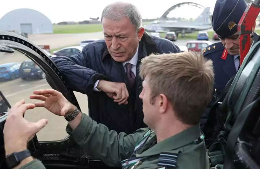 Hulusi Akar'dan F-16'lar için nazlanan ABD'ye 'Tayfun' mesajı! İngiltere'den savaş uçağı alabiliriz