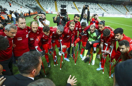 Ampute Futbol Milli Takımı, Özbekistan'ı yenerek finale yükseldi