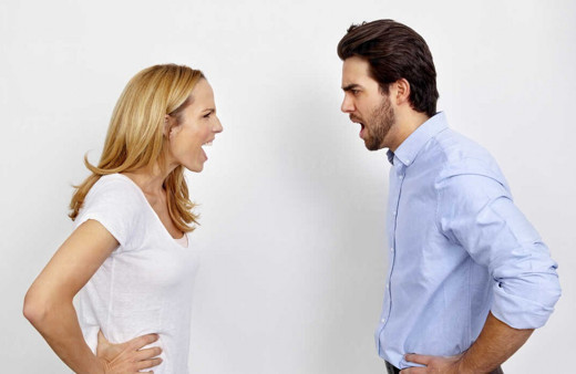 Eşiniz size yalan söylüyor! Bunları yapıyorsa dikkat edin...