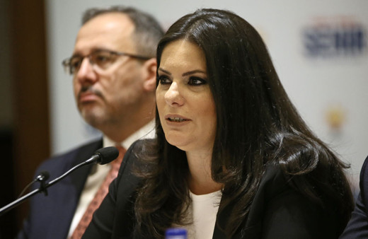 AK Partili Sarıeroğlu'ndan 'EYT ile sözleşmeli personel geçici işçileri' açıklaması