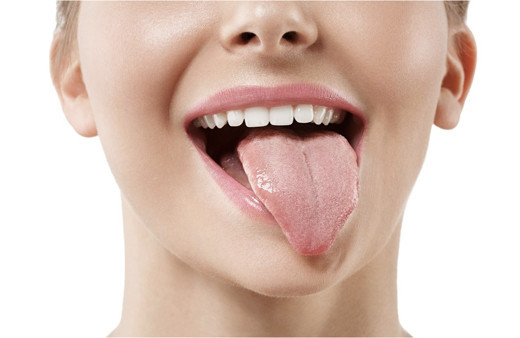 Dilinizin rengi sarıysa aman dikkat! Bu hastalık kapınızı çalmış olabilir